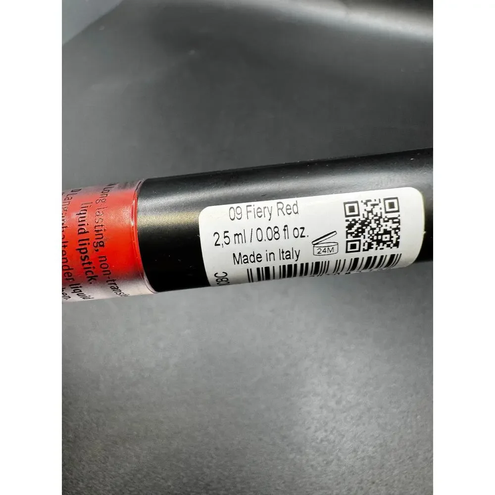NWT Essence 8hr Matte Liquid Lipstick Shade Fiery Red